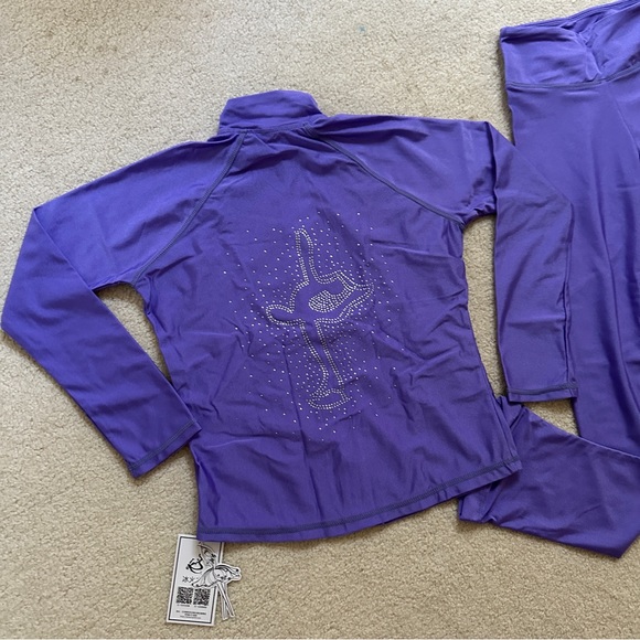 New ice skating jacket and pants set XS 8~10T (120~130cm) - Picture 3 of 11